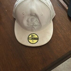 7 3/8 Tampa bay buccaneers all white hat